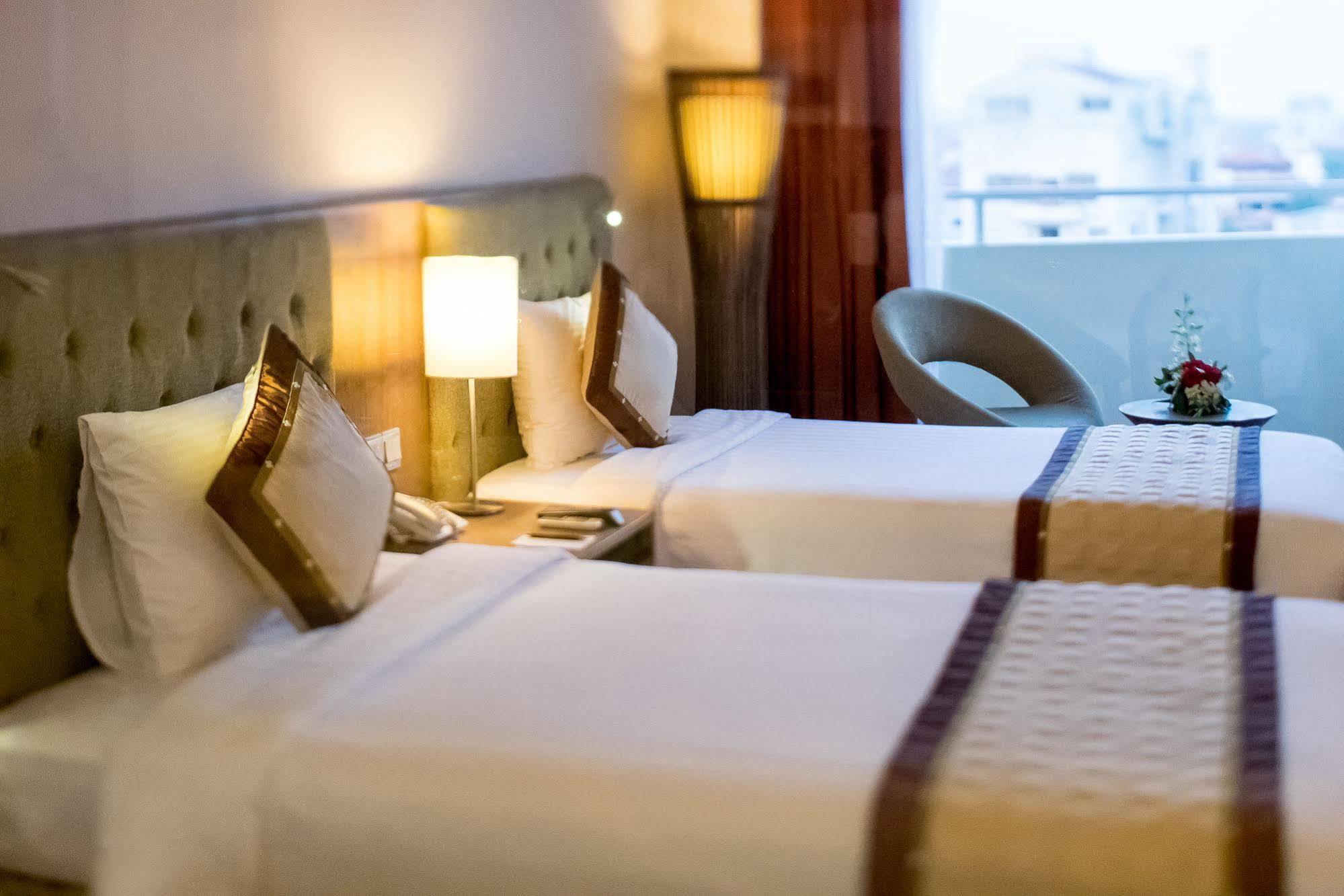Muong Thanh Holiday Hue Hotel Dış mekan fotoğraf